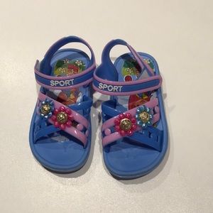 🪴🪴Cute Girls Gold Detail Sandals, size 29/11